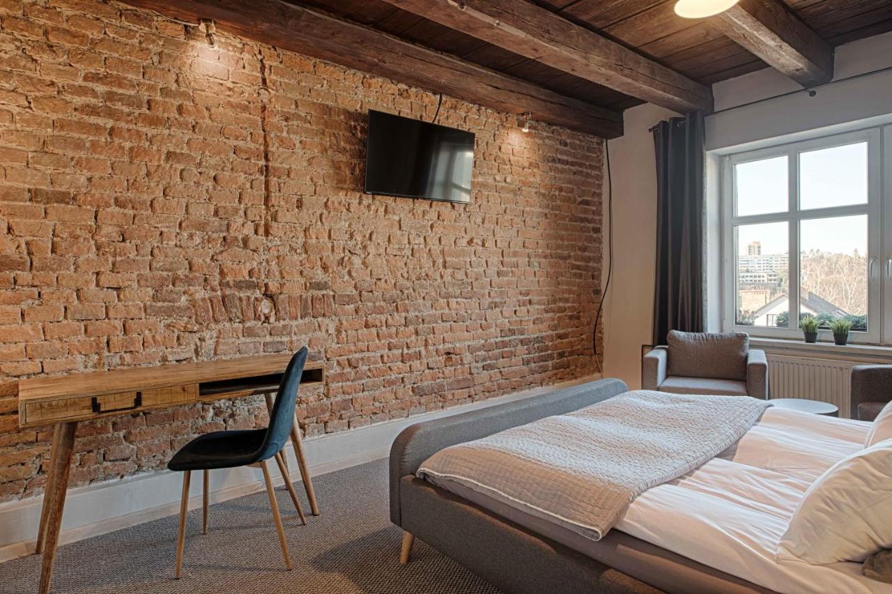 3 Bros' Hostel Cieszyn Цешин Екстер'єр фото