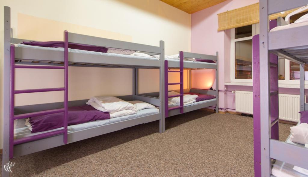 3 Bros' Hostel Cieszyn Цешин Номер фото