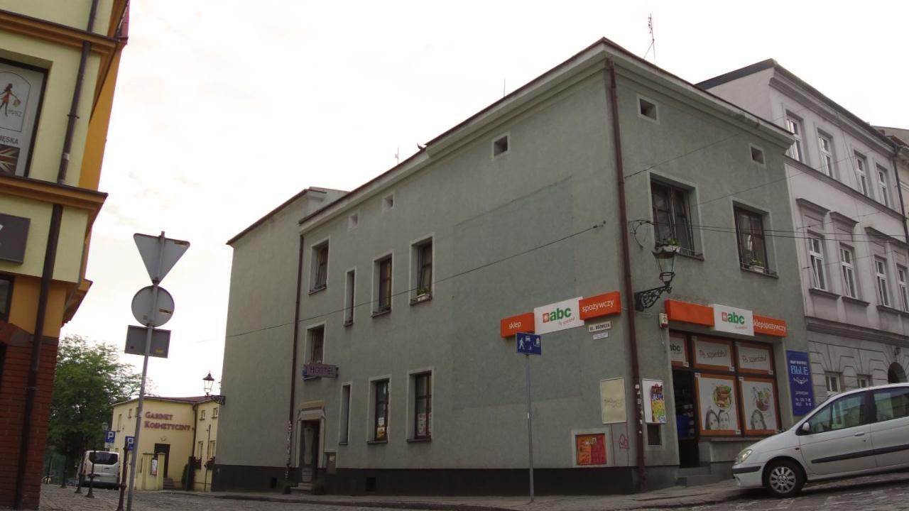 3 Bros' Hostel Cieszyn Цешин Екстер'єр фото